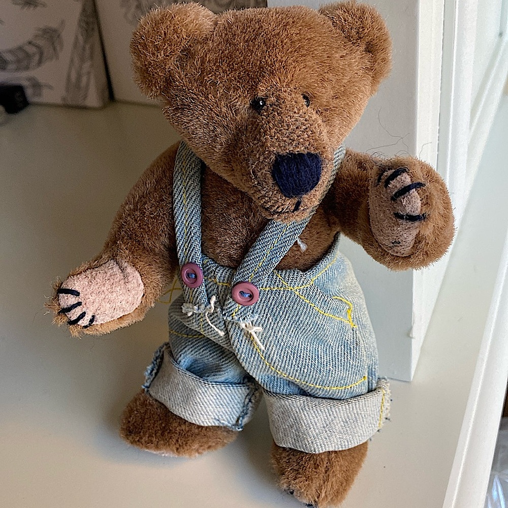 FINAL SALE!! Vintage Applause Bear Stuffed Animal in Blue Denim Overalls 7"